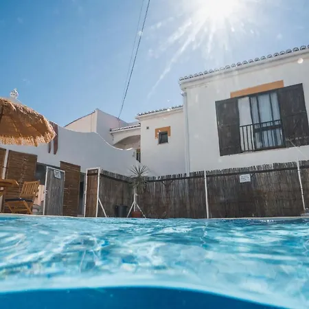 Bura Surfhouse-2